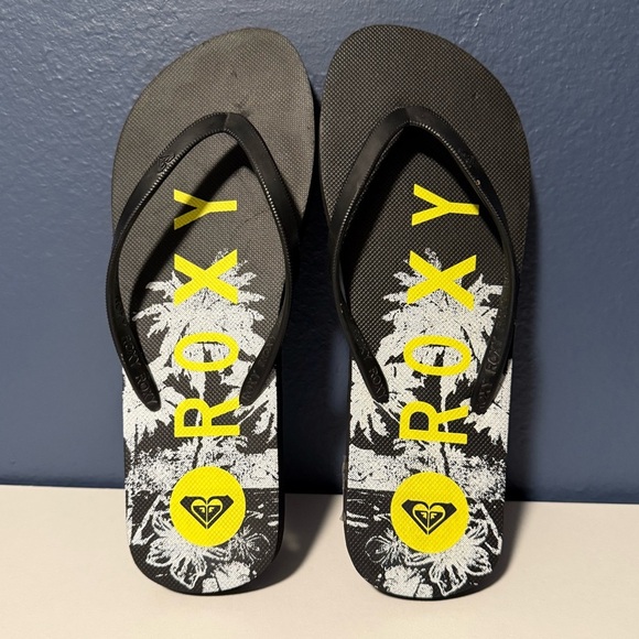 Roxy Black and Yellow Graphic Flip Flops Size Large 8-9 - Picture 1 of 3
